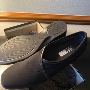 Munro Breeze slip on, black, SZ 9.5 N